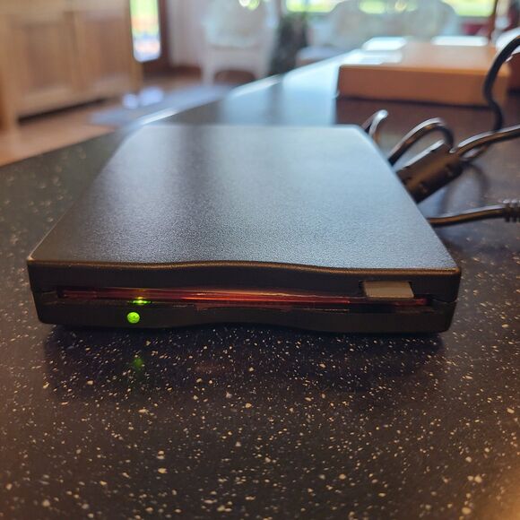 eSYNiC USB Floppy Drive 3.5" Floppy Disk External Hard Drive Plug And Play Works - Picture 2 of 10